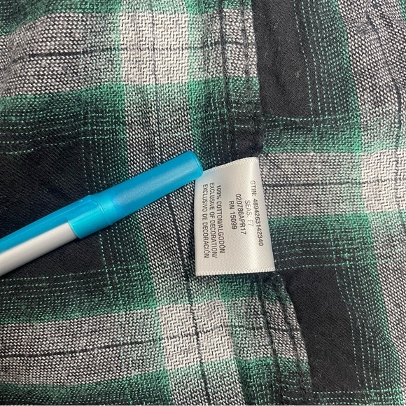 Amplify Green /Black/Grey Boys Button Down Sweater Size L (14/16) - Picture 5 of 8